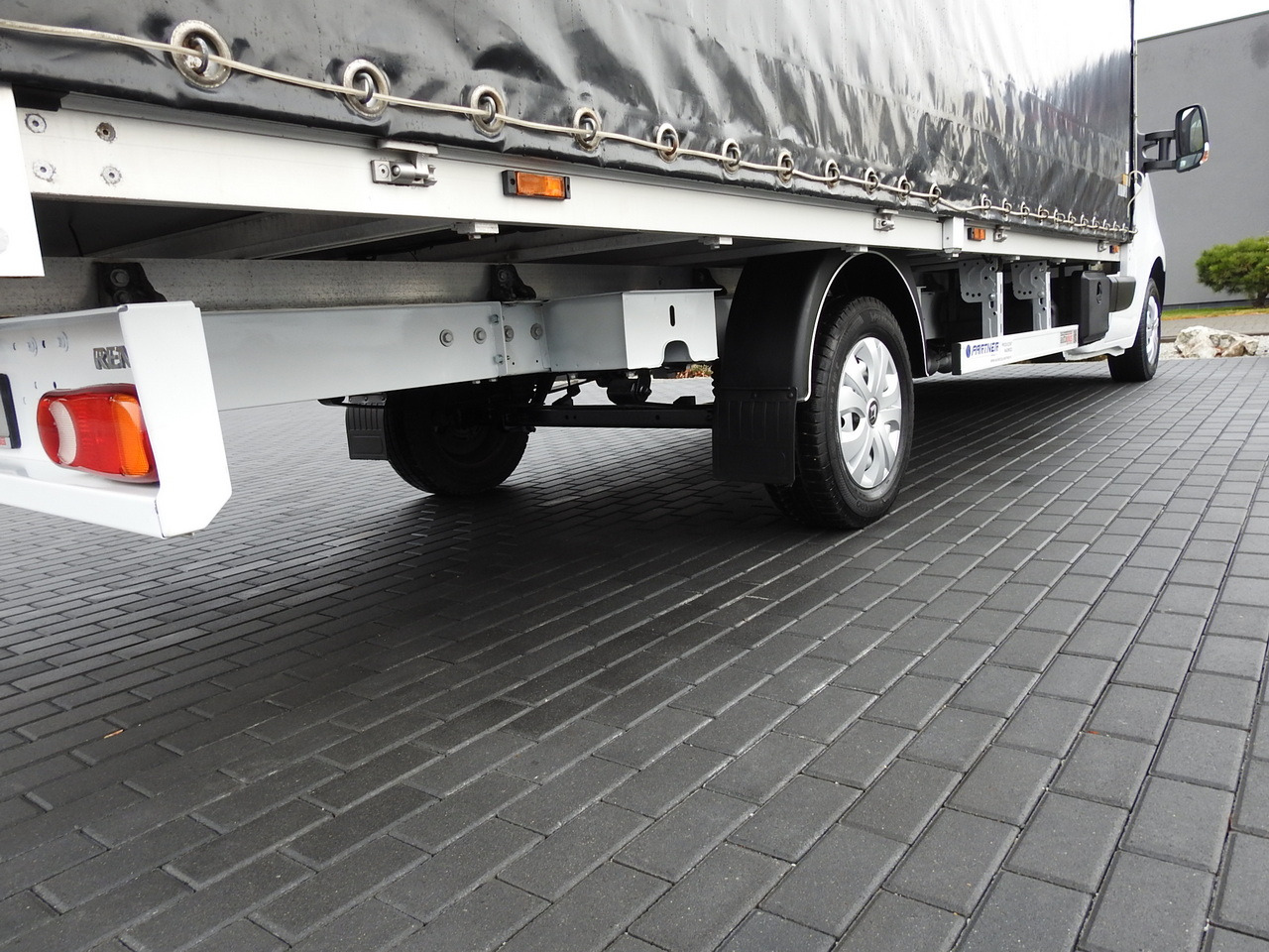 Dostavno vozilo sa ceradom RENAULT MASTER TARPAULIN 10 PALLETS WEBASTO CRUISE CONTROL AIR CONDITIONING  170HP: slika 17