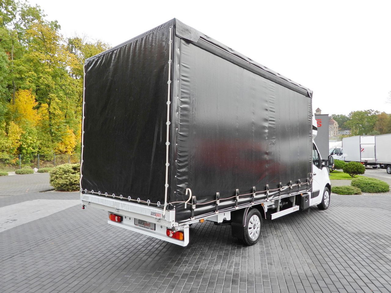RENAULT MASTER TARPAULIN 10 PALLETS WEBASTO CRUISE CONTROL AIR CONDITIONING 170HP - Dostavno vozilo sa ceradom: slika 3 RENAULT MASTER TARPAULIN 10 PALLETS WEBASTO CRUISE CONTROL AIR CONDITIONING 170HP - Dostavno vozilo sa ceradom: slika 3