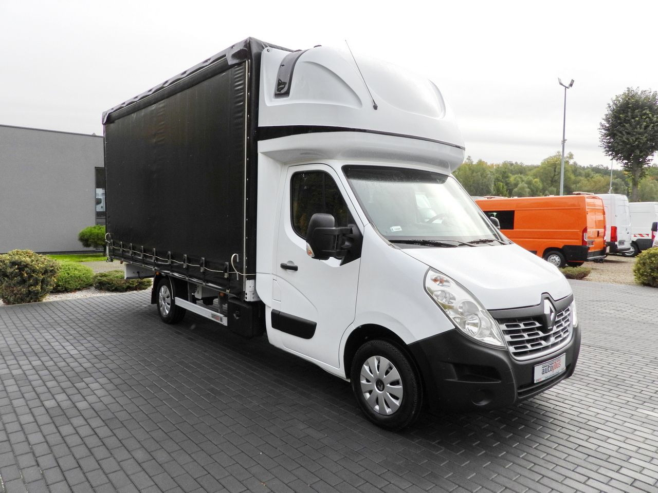 RENAULT MASTER TARPAULIN 10 PALLETS WEBASTO CRUISE CONTROL AIR CONDITIONING 170HP - Dostavno vozilo sa ceradom: slika 4 RENAULT MASTER TARPAULIN 10 PALLETS WEBASTO CRUISE CONTROL AIR CONDITIONING 170HP - Dostavno vozilo sa ceradom: slika 4