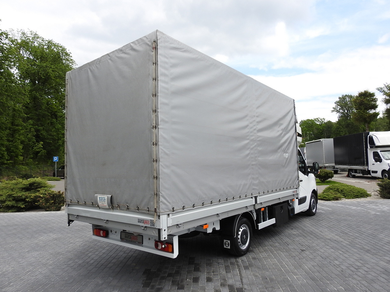 RENAULT MASTER TARPAULIN 10 PALLETS WEBASTO CRUISE CONTROL AIR CONDITIONING LED LIGHTS 165HP - Dostavno vozilo sa ceradom: slika 3 RENAULT MASTER TARPAULIN 10 PALLETS WEBASTO CRUISE CONTROL AIR CONDITIONING LED LIGHTS 165HP - Dostavno vozilo sa ceradom: slika 3