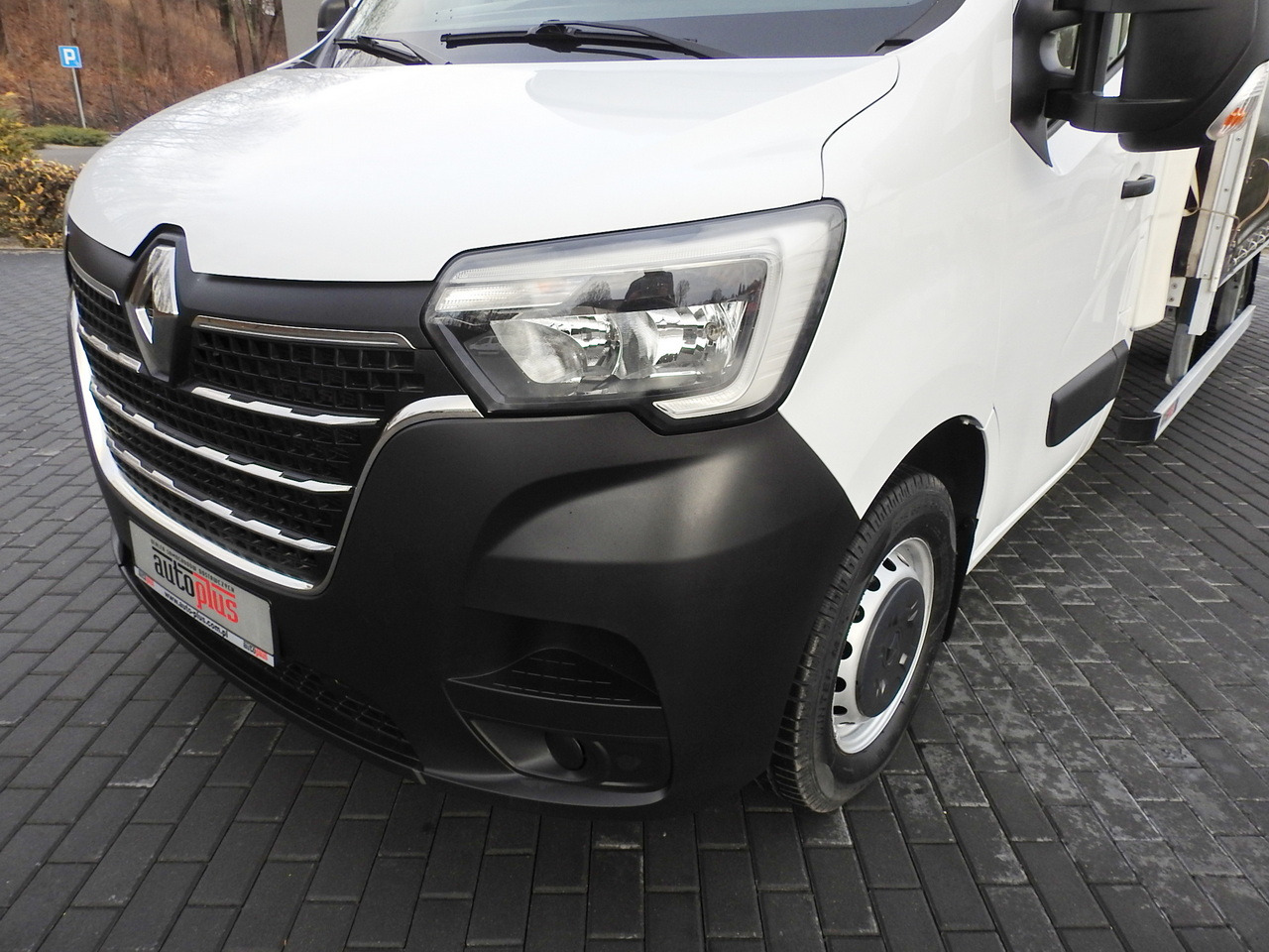 Dostavno vozilo sa ceradom RENAULT MASTER TARPAULIN 10 PALLETS WEBASTO CRUISE CONTROL AIR CONDITIONING LED LIGHTS PNEUMATICS 165HP: slika 19 Dostavno vozilo sa ceradom RENAULT MASTER TARPAULIN 10 PALLETS WEBASTO CRUISE CONTROL AIR CONDITIONING LED LIGHTS PNEUMATICS 165HP: slika 19