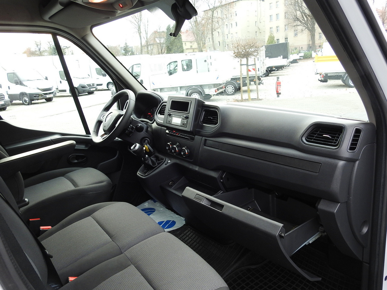 Dostavno vozilo sa ceradom RENAULT MASTER TARPAULIN 10 PALLETS WEBASTO CRUISE CONTROL AIR CONDITIONING LED LIGHTS PNEUMATICS  165HP: slika 47