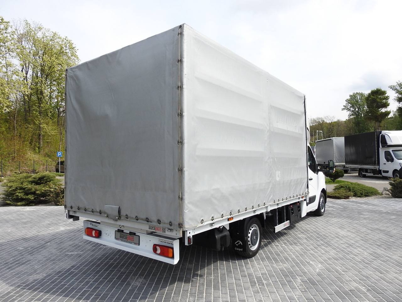 RENAULT MASTER TARPAULIN 10 PALLETS WEBASTO CRUISE CONTROL AIR CONDITIONING LED LIGHTS PNEUMATICS 165HP - Dostavno vozilo sa ceradom: slika 3 RENAULT MASTER TARPAULIN 10 PALLETS WEBASTO CRUISE CONTROL AIR CONDITIONING LED LIGHTS PNEUMATICS 165HP - Dostavno vozilo sa ceradom: slika 3