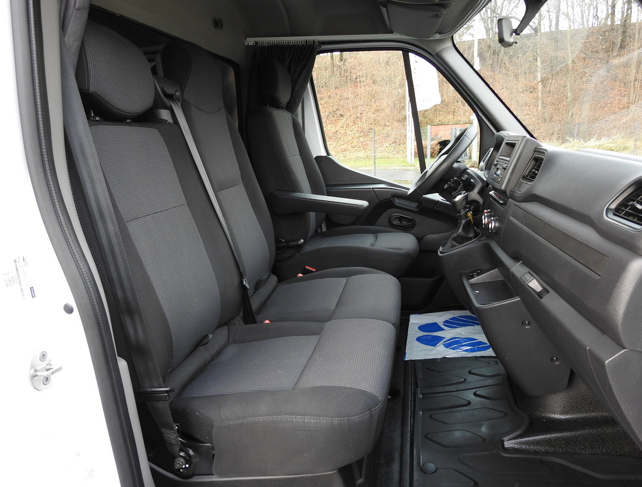 Dostavno vozilo sa ceradom RENAULT MASTER TARPAULIN 10 PALLETS WEBASTO CRUISE CONTROL AIR CONDITIONING LED LIGHTS PNEUMATICS 165HP: slika 38 Dostavno vozilo sa ceradom RENAULT MASTER TARPAULIN 10 PALLETS WEBASTO CRUISE CONTROL AIR CONDITIONING LED LIGHTS PNEUMATICS 165HP: slika 38