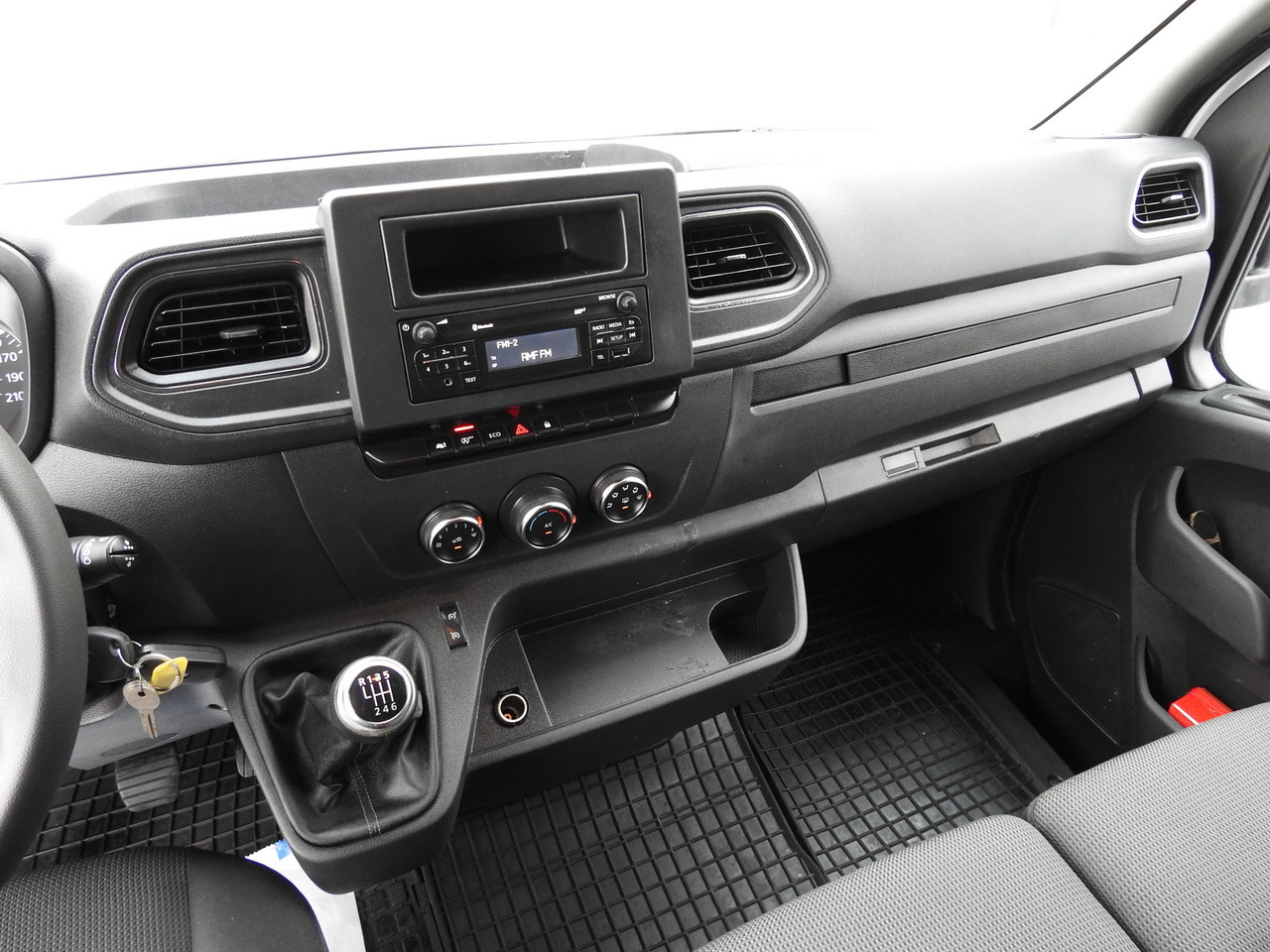 Dostavno vozilo sa ceradom RENAULT MASTER TARPAULIN 10 PALLETS WEBASTO CRUISE CONTROL AIR CONDITIONING LED LIGHTS PNEUMATICS  165HP: slika 37