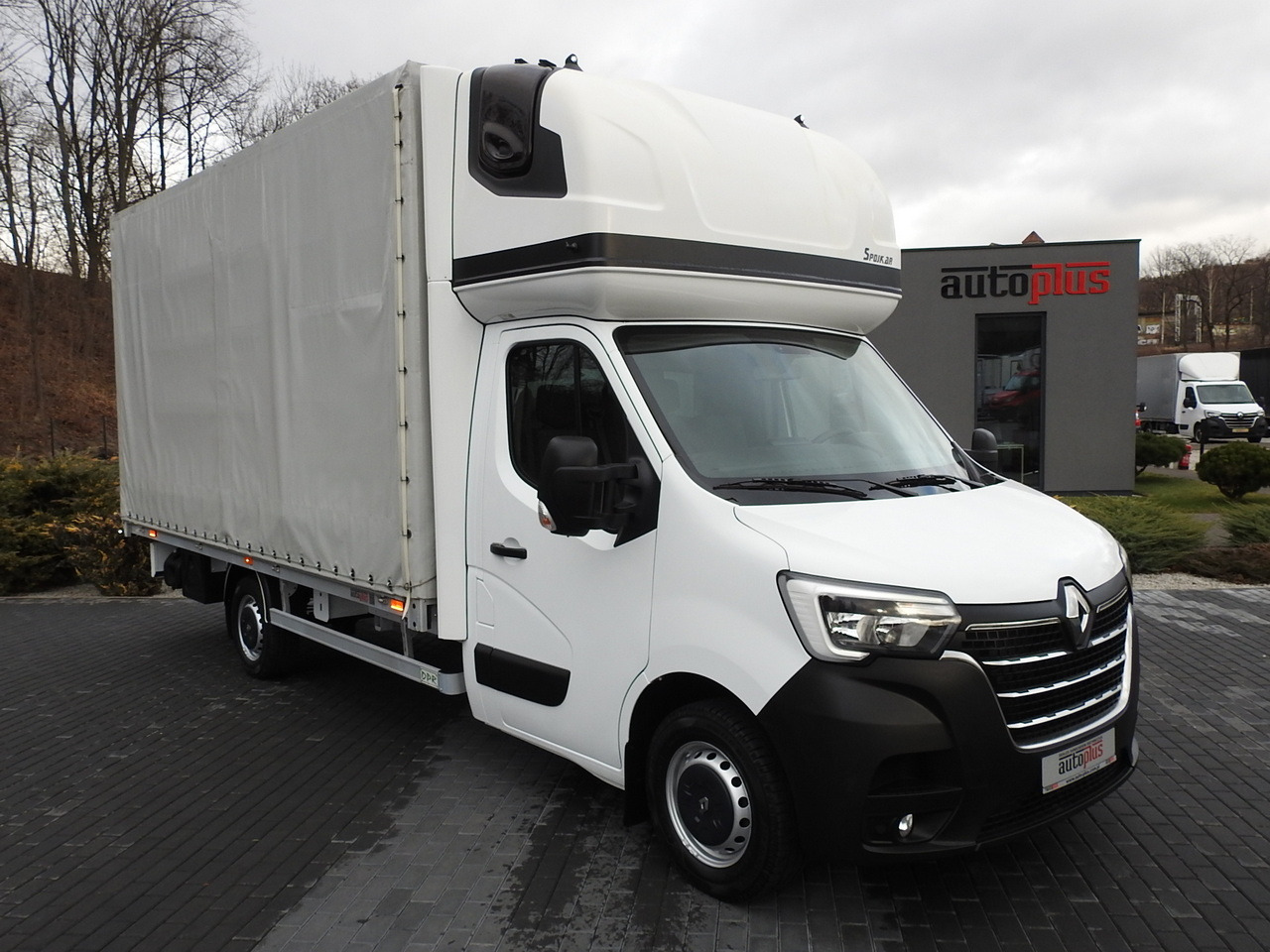 RENAULT MASTER TARPAULIN 10 PALLETS WEBASTO CRUISE CONTROL AIR CONDITIONING LED LIGHTS PNEUMATICS 165HP - Dostavno vozilo sa ceradom: slika 4 RENAULT MASTER TARPAULIN 10 PALLETS WEBASTO CRUISE CONTROL AIR CONDITIONING LED LIGHTS PNEUMATICS 165HP - Dostavno vozilo sa ceradom: slika 4