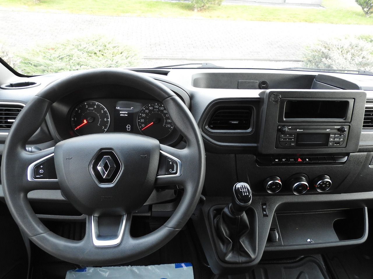 Dostavno vozilo sa ceradom RENAULT MASTER TARPAULIN 10 PALLETS WEBASTO CRUISE CONTROL AIR CONDITIONING LED LIGHTS PNEUMATICS 165HP: slika 32 Dostavno vozilo sa ceradom RENAULT MASTER TARPAULIN 10 PALLETS WEBASTO CRUISE CONTROL AIR CONDITIONING LED LIGHTS PNEUMATICS 165HP: slika 32