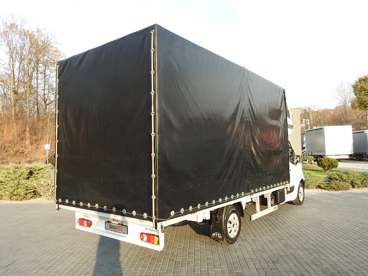 RENAULT MASTER TARPAULIN 10 PALLETS WEBASTO CRUISE CONTROL AIR CONDITIONING PNEUMATICS 170HP - Dostavno vozilo sa ceradom: slika 3 RENAULT MASTER TARPAULIN 10 PALLETS WEBASTO CRUISE CONTROL AIR CONDITIONING PNEUMATICS 170HP - Dostavno vozilo sa ceradom: slika 3