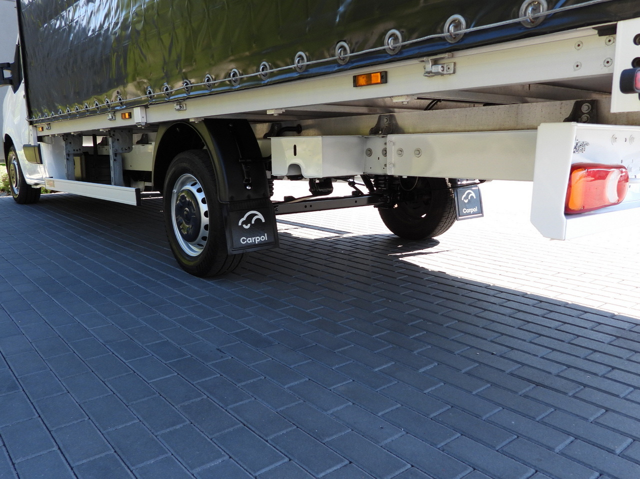 Lizing RENAULT MASTER TARPAULIN 10 PALLETS WEBASTO CRUISE CONTROL LED LIGHTS AIR CONDITIONING  165HP RENAULT MASTER TARPAULIN 10 PALLETS WEBASTO CRUISE CONTROL LED LIGHTS AIR CONDITIONING  165HP: slika 15