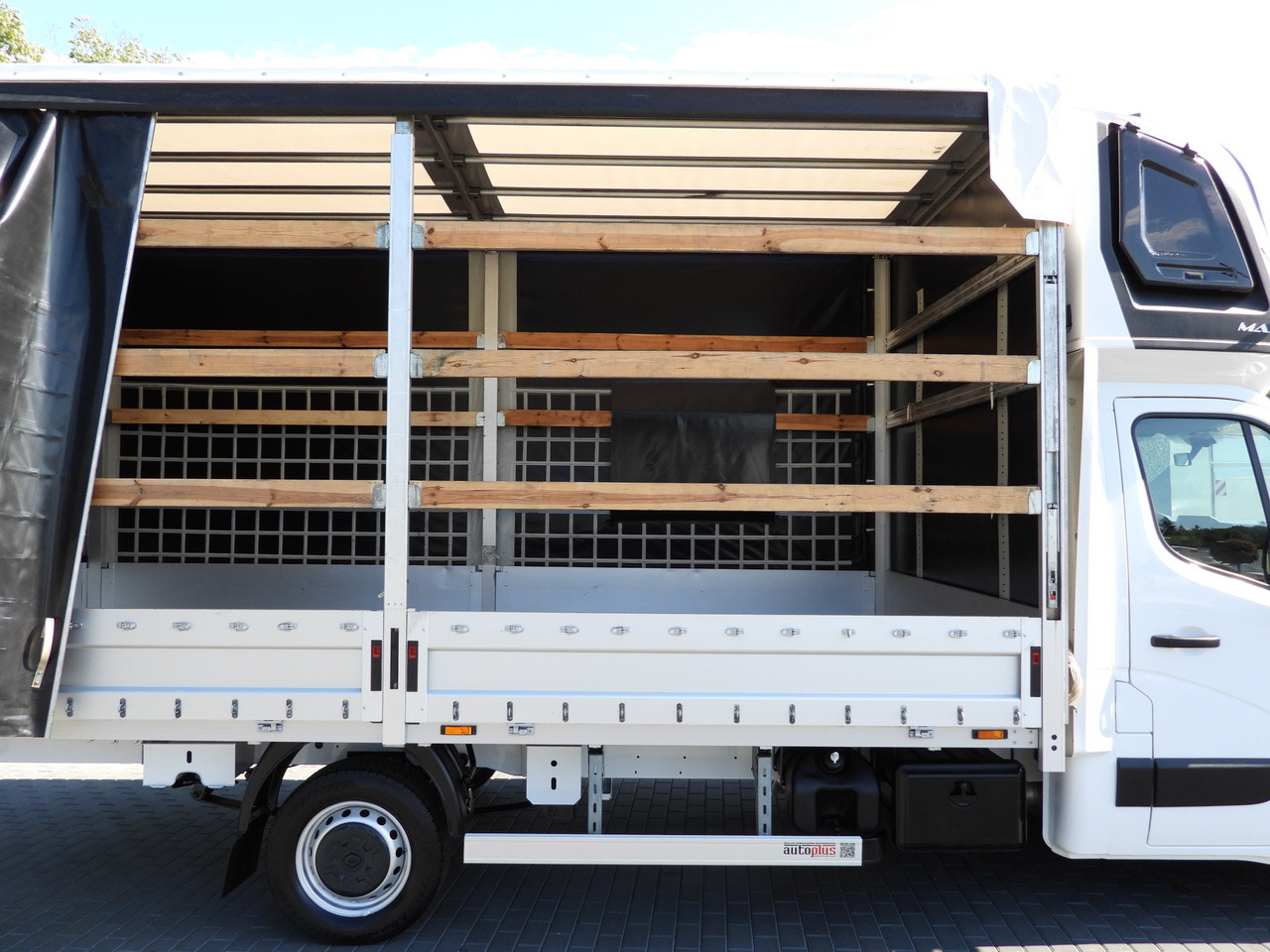 Lizing RENAULT MASTER TARPAULIN 10 PALLETS WEBASTO CRUISE CONTROL LED LIGHTS AIR CONDITIONING  165HP RENAULT MASTER TARPAULIN 10 PALLETS WEBASTO CRUISE CONTROL LED LIGHTS AIR CONDITIONING  165HP: slika 24