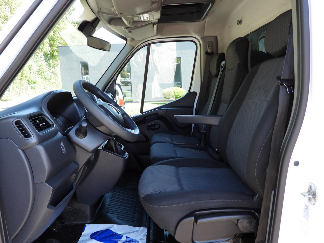 Lizing RENAULT MASTER TARPAULIN 10 PALLETS WEBASTO CRUISE CONTROL LED LIGHTS AIR CONDITIONING  165HP RENAULT MASTER TARPAULIN 10 PALLETS WEBASTO CRUISE CONTROL LED LIGHTS AIR CONDITIONING  165HP: slika 26