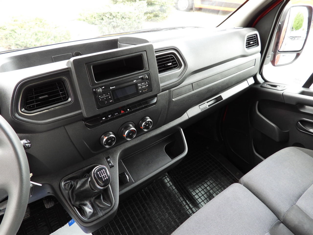 Dostavno vozilo sa ceradom RENAULT MASTER  TARPAULIN 10 PALLETS WEBASTO CRUISE CONTROL LED LIGHTS PNEUMATICS AIR CONDITIONING  165HP: slika 31