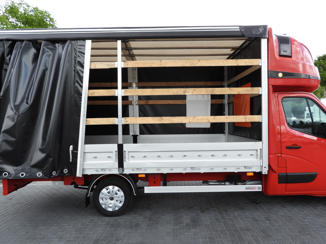 Dostavno vozilo sa ceradom RENAULT MASTER  TARPAULIN 10 PALLETS WEBASTO CRUISE CONTROL LED LIGHTS PNEUMATICS AIR CONDITIONING  165HP: slika 23