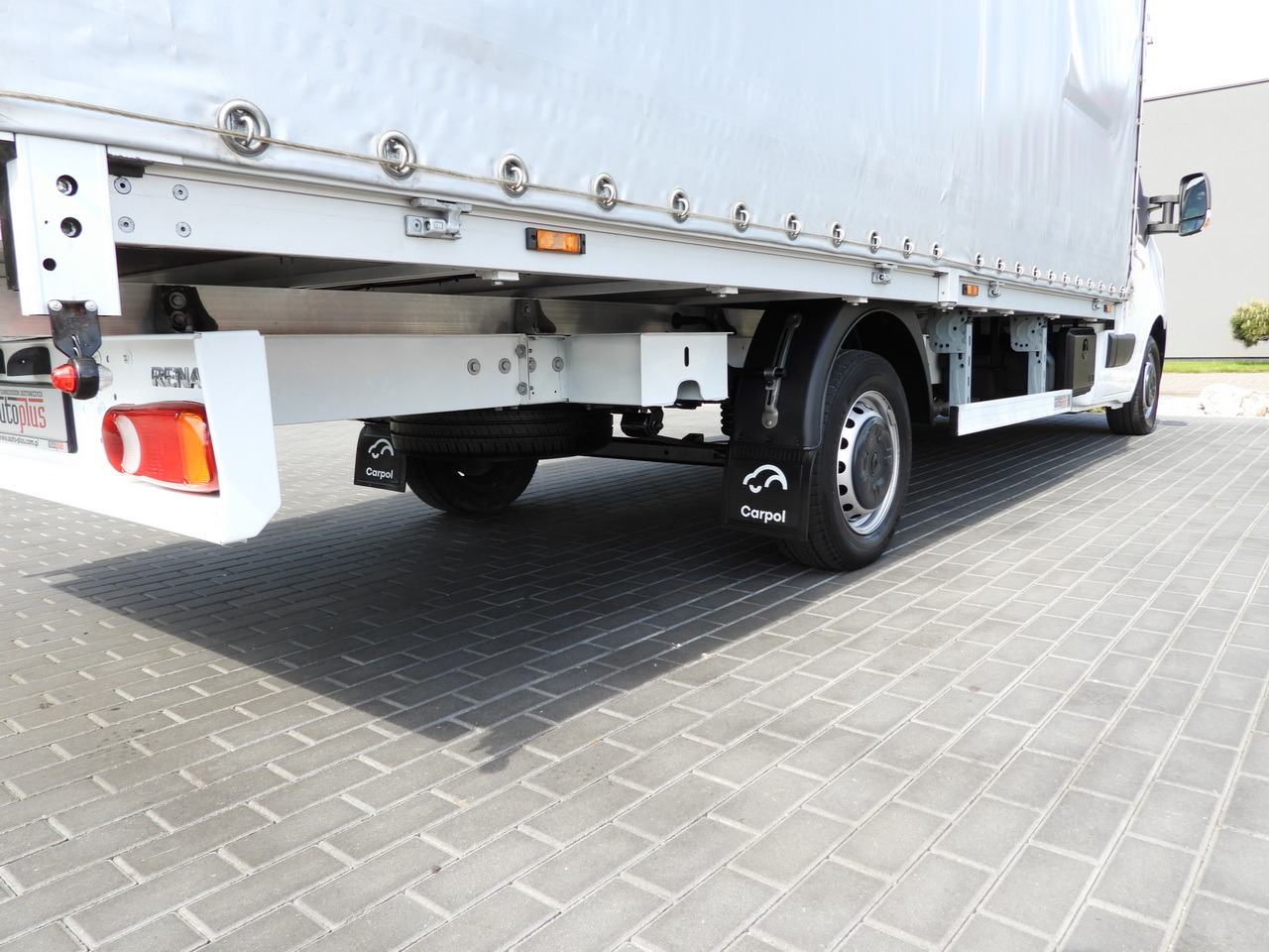 Dostavno vozilo sa ceradom RENAULT MASTER  TARPAULIN 10 PALLETS WEBASTO CRUISE CONTROL LED LIGHTS PNEUMATICS AIR CONDITIONING  165HP: slika 17