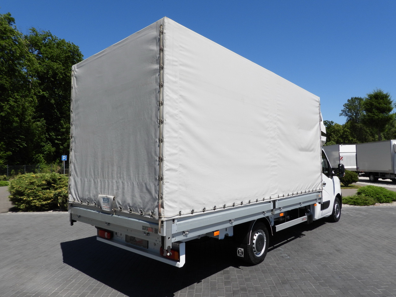 RENAULT MASTER TARPAULIN 10 PALLETS WEBASTO CRUISE CONTROL LED LIGHTS PNEUMATICS AIR CONDITIONING 165HP - Dostavno vozilo sa ceradom: slika 3 RENAULT MASTER TARPAULIN 10 PALLETS WEBASTO CRUISE CONTROL LED LIGHTS PNEUMATICS AIR CONDITIONING 165HP - Dostavno vozilo sa ceradom: slika 3