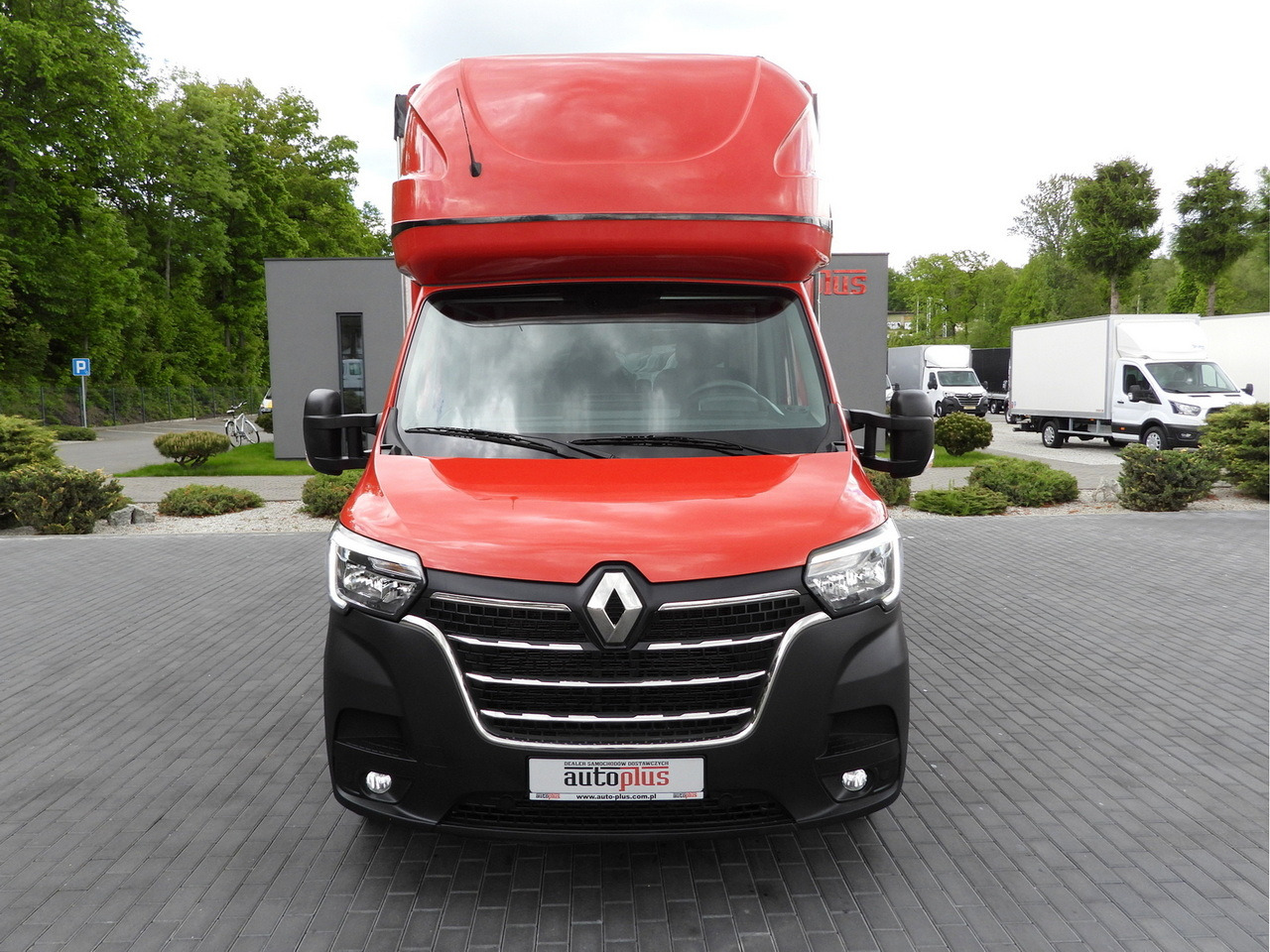 RENAULT MASTER TARPAULIN 10 PALLETS WEBASTO CRUISE CONTROL LED LIGHTS PNEUMATICS AIR CONDITIONING 165HP - Dostavno vozilo sa ceradom: slika 5 RENAULT MASTER TARPAULIN 10 PALLETS WEBASTO CRUISE CONTROL LED LIGHTS PNEUMATICS AIR CONDITIONING 165HP - Dostavno vozilo sa ceradom: slika 5