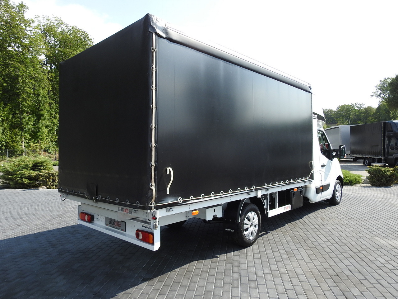 RENAULT MASTER TARPAULIN 8 PALLETS CRUISE CONTROL AIR CONDITIONING 170HP - Dostavno vozilo sa ceradom: slika 3 RENAULT MASTER TARPAULIN 8 PALLETS CRUISE CONTROL AIR CONDITIONING 170HP - Dostavno vozilo sa ceradom: slika 3