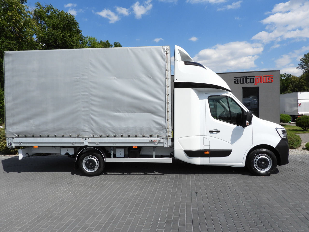 Dostavno vozilo sa ceradom RENAULT MASTER TARPAULIN 8 PALLETS WEBASTO CRUISE CONTROL LED LIGHTS PNEUMATICS AIR CONDITIONING  165HP: slika 7