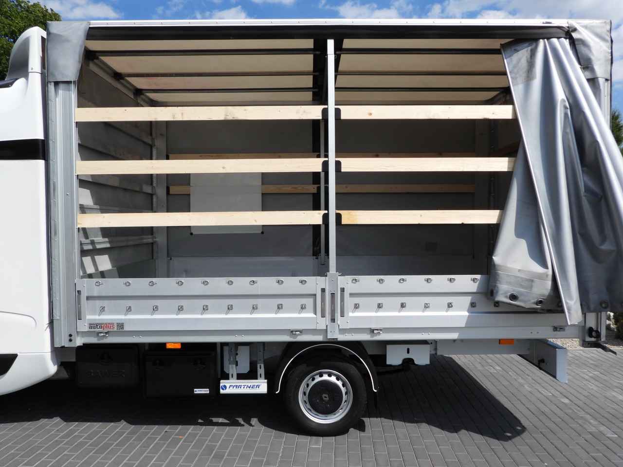 Dostavno vozilo sa ceradom RENAULT MASTER TARPAULIN 8 PALLETS WEBASTO CRUISE CONTROL LED LIGHTS PNEUMATICS AIR CONDITIONING  165HP: slika 22