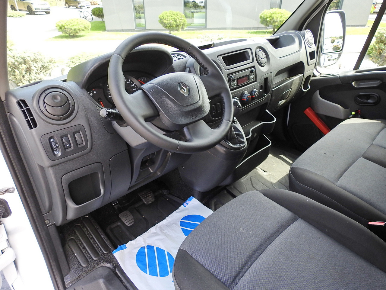 RENAULT MASTER TIPPER  130HP - Dostavno vozilo kiper: slika 2 RENAULT MASTER TIPPER  130HP - Dostavno vozilo kiper: slika 2