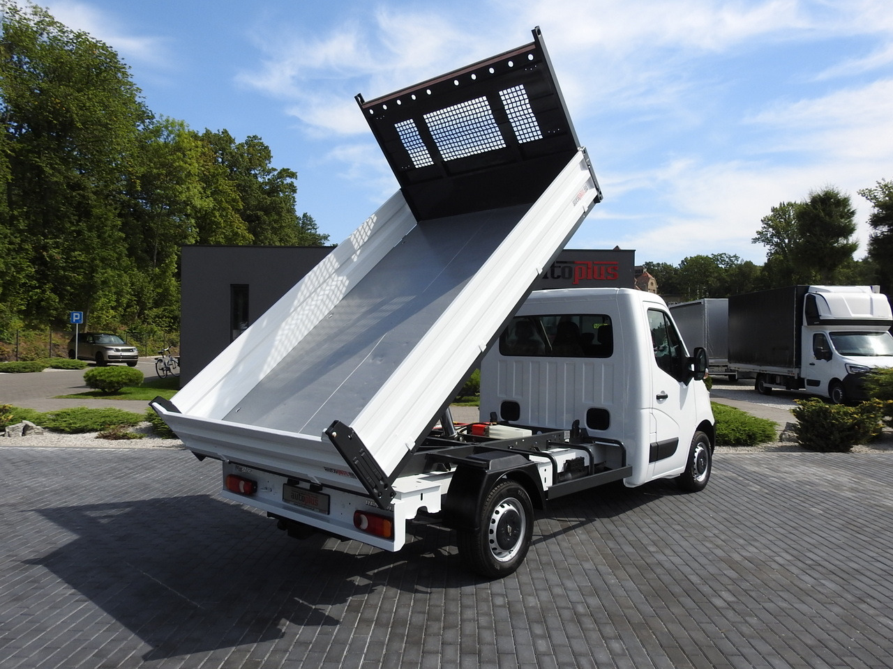 RENAULT MASTER TIPPER 130HP - Dostavno vozilo kiper: slika 3 RENAULT MASTER TIPPER 130HP - Dostavno vozilo kiper: slika 3