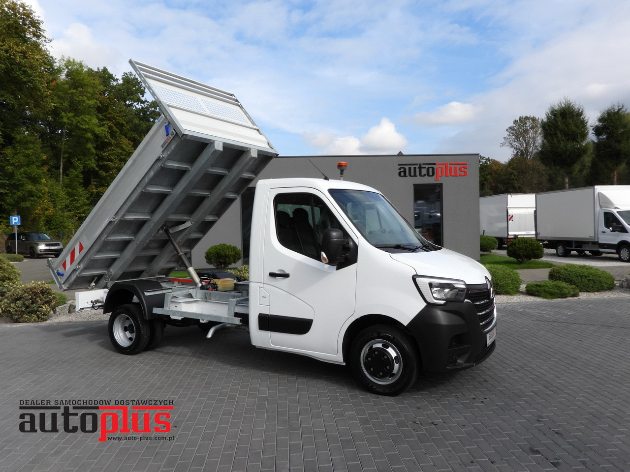 RENAULT MASTER TIPPER CRUISE CONTROL LED LIGHTS TWIN WHEELS AIR CONDITIONING 130HP - Dostavno vozilo kiper: slika 1 RENAULT MASTER TIPPER CRUISE CONTROL LED LIGHTS TWIN WHEELS AIR CONDITIONING 130HP - Dostavno vozilo kiper: slika 1
