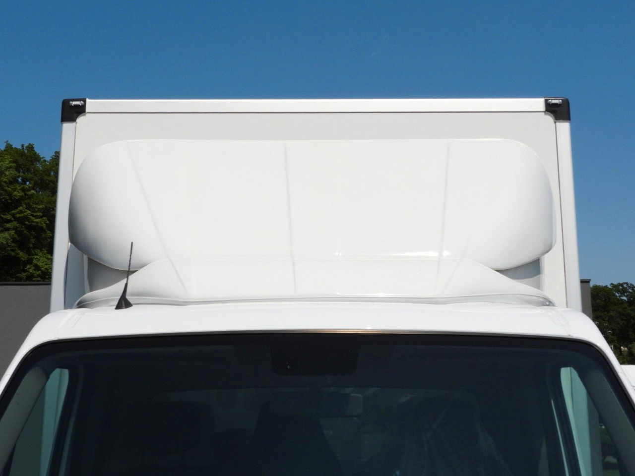 Dostavno vozilo sa zatvorenim sandukom Renault MASTER  KOFFER AUFZUG 8 PALETTEN TEMPOMAT LED: slika 15