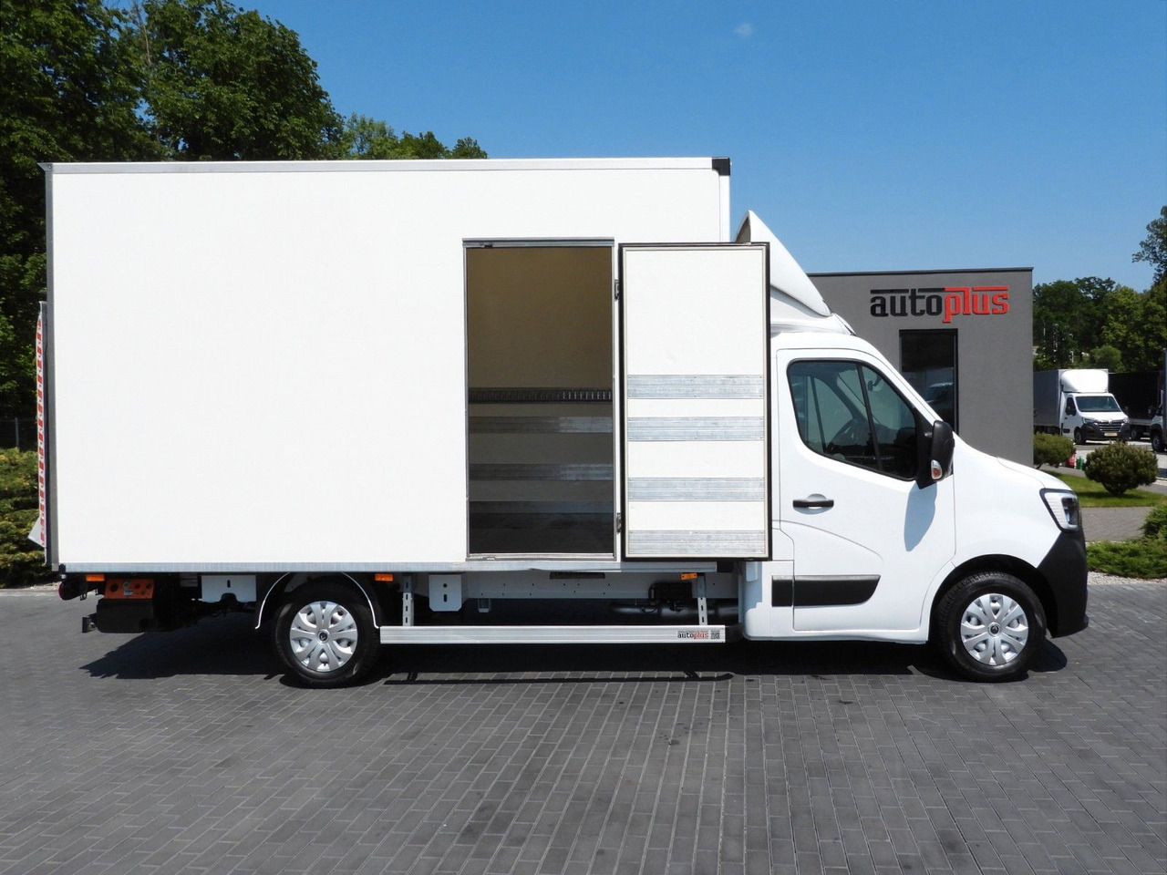 Dostavno vozilo sa zatvorenim sandukom Renault MASTER  KOFFER AUFZUG 8 PALETTEN TEMPOMAT LED: slika 8