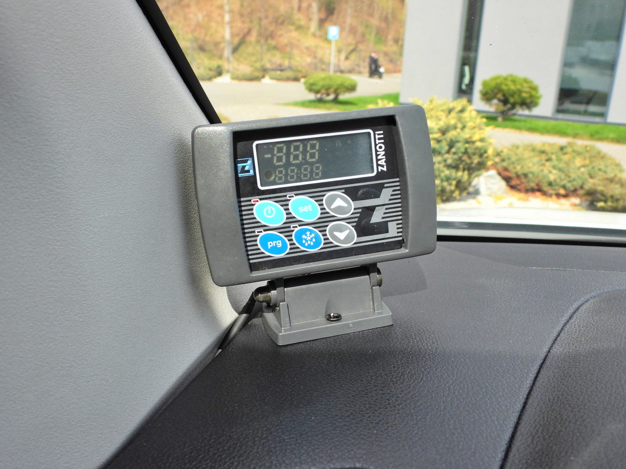 Lizing TOYOTA PROACE CITY  REFRIGERATOR VAN -15*C POWER SUPPLY 230V CRUISE CONTROL AIR CONDITIONING  100HP TOYOTA PROACE CITY  REFRIGERATOR VAN -15*C POWER SUPPLY 230V CRUISE CONTROL AIR CONDITIONING  100HP: slika 28