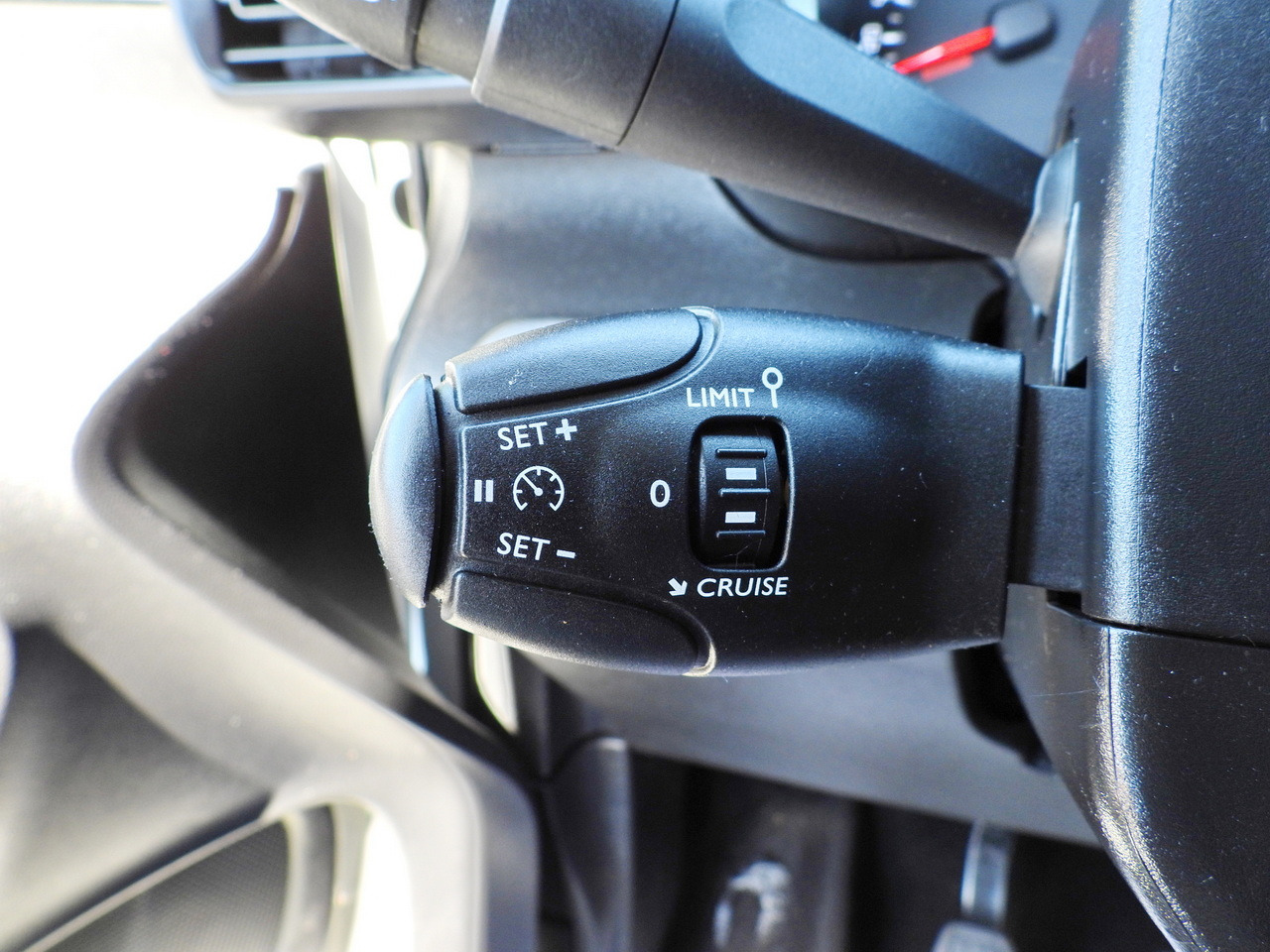 Lizing TOYOTA PROACE CITY  REFRIGERATOR VAN -15*C POWER SUPPLY 230V CRUISE CONTROL AIR CONDITIONING  100HP TOYOTA PROACE CITY  REFRIGERATOR VAN -15*C POWER SUPPLY 230V CRUISE CONTROL AIR CONDITIONING  100HP: slika 31