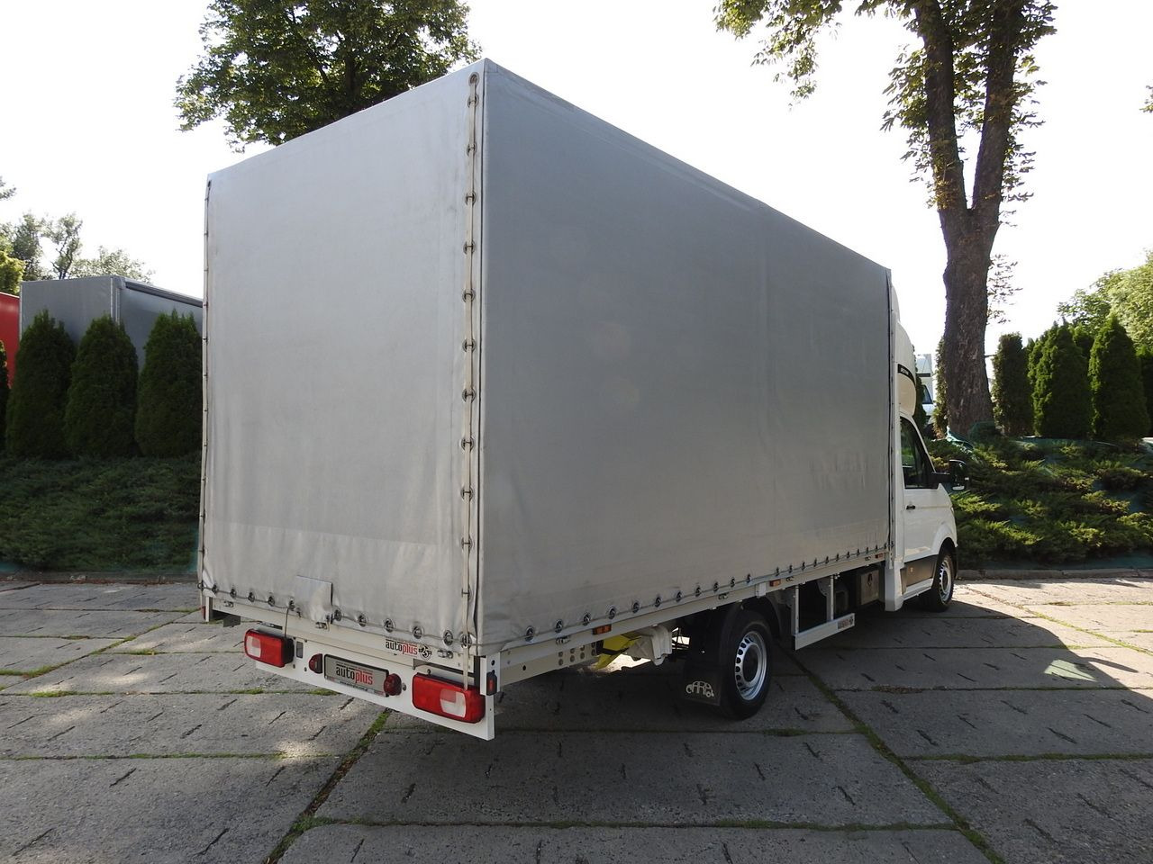 VOLKSWAGEN CRAFTER - Dostavno vozilo sa ceradom: slika 3 VOLKSWAGEN CRAFTER - Dostavno vozilo sa ceradom: slika 3