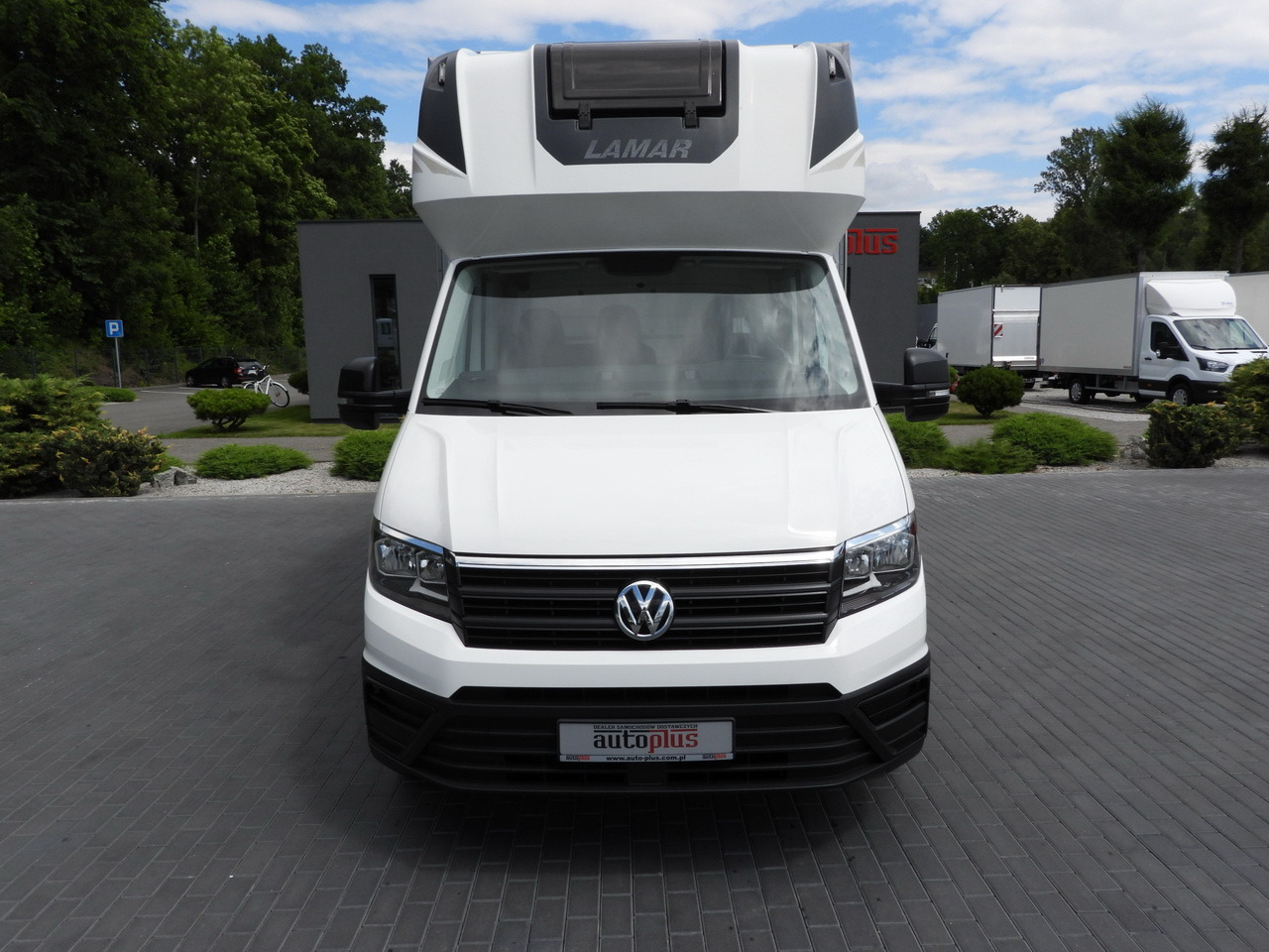 VOLKSWAGEN CRAFTER TARPAULIN 10 PALLETS WEBASTO CRUISE CONTROL AIR CONDITIONING 180HP - Dostavno vozilo sa ceradom: slika 5 VOLKSWAGEN CRAFTER TARPAULIN 10 PALLETS WEBASTO CRUISE CONTROL AIR CONDITIONING 180HP - Dostavno vozilo sa ceradom: slika 5