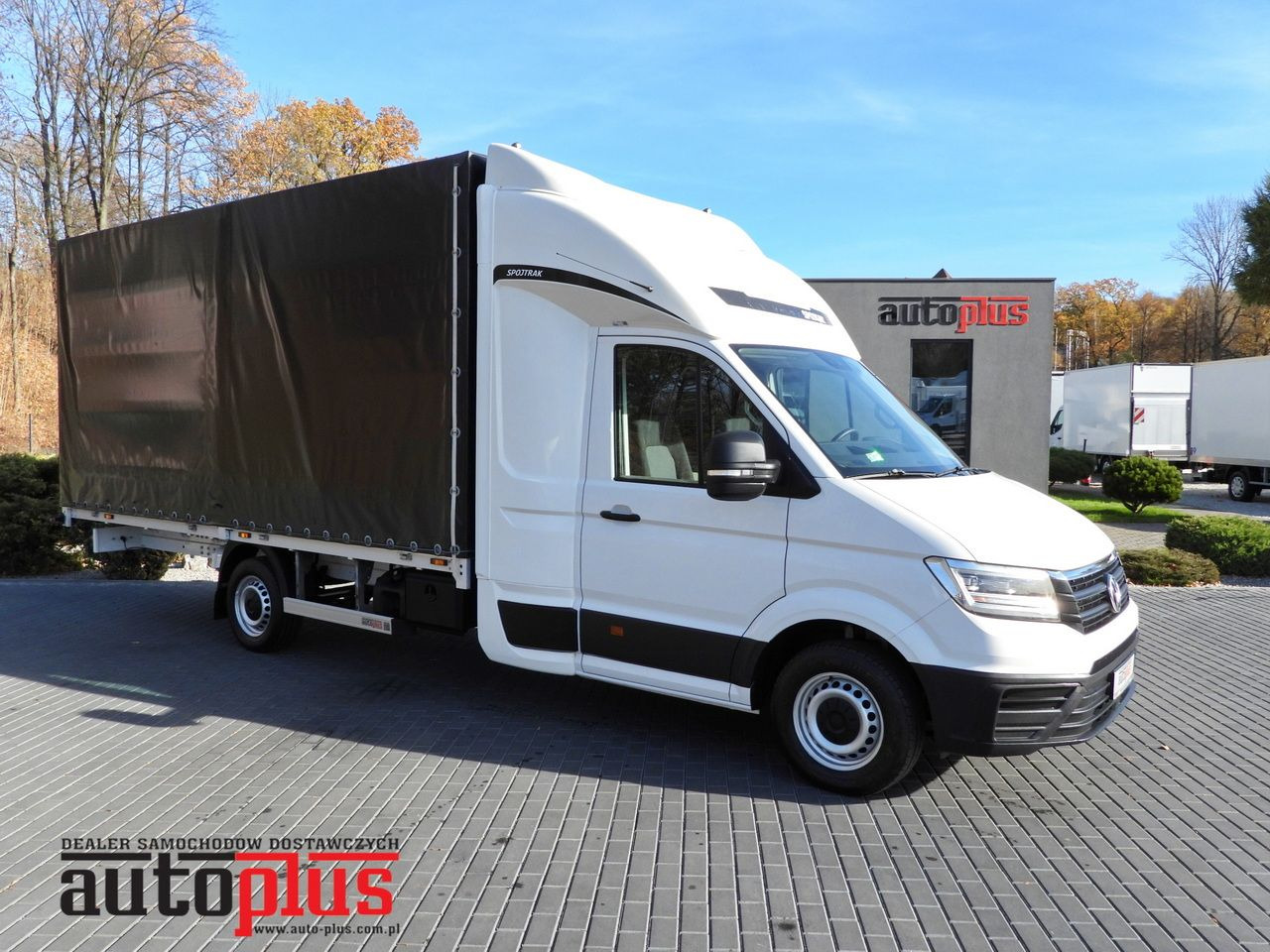 VOLKSWAGEN CRAFTER TARPAULIN 10 PALLETS WEBASTO CRUISE CONTROL LED LIGHTS 180HP - Dostavno vozilo sa ceradom: slika 1 VOLKSWAGEN CRAFTER TARPAULIN 10 PALLETS WEBASTO CRUISE CONTROL LED LIGHTS 180HP - Dostavno vozilo sa ceradom: slika 1