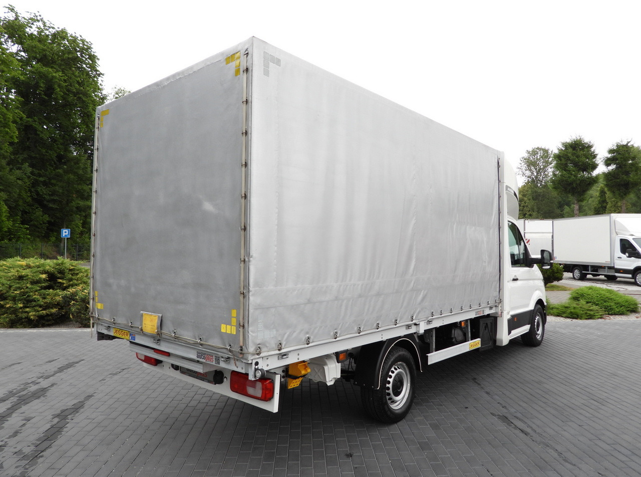 VOLKSWAGEN CRAFTER TARPAULIN 8 PALLETS WEBASTO CRUISE CONTROL LED LIGHTS AIR CONDITIONING 180HP - Dostavno vozilo sa ceradom: slika 3 VOLKSWAGEN CRAFTER TARPAULIN 8 PALLETS WEBASTO CRUISE CONTROL LED LIGHTS AIR CONDITIONING 180HP - Dostavno vozilo sa ceradom: slika 3