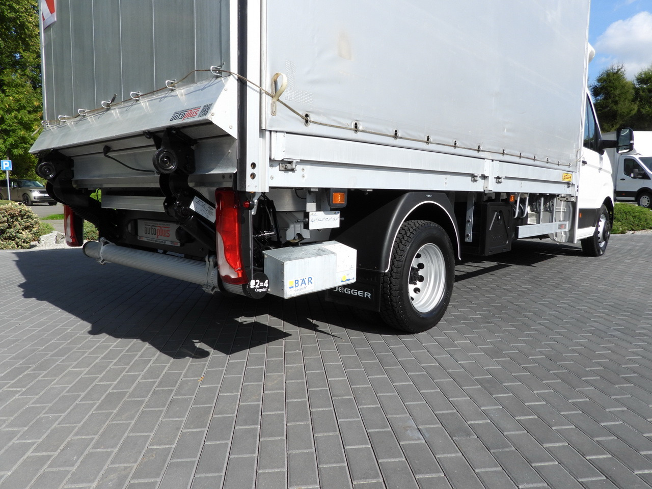 Lizing VOLKSWAGEN CRAFTER TARPAULIN LIFT 8 PALLETS CRUISE CONTROL LED LIGHTS TWIN WHEELS AIR CONDITIONING  180HP VOLKSWAGEN CRAFTER TARPAULIN LIFT 8 PALLETS CRUISE CONTROL LED LIGHTS TWIN WHEELS AIR CONDITIONING  180HP: slika 21 Lizing VOLKSWAGEN CRAFTER TARPAULIN LIFT 8 PALLETS CRUISE CONTROL LED LIGHTS TWIN WHEELS AIR CONDITIONING  180HP VOLKSWAGEN CRAFTER TARPAULIN LIFT 8 PALLETS CRUISE CONTROL LED LIGHTS TWIN WHEELS AIR CONDITIONING  180HP: slika 21