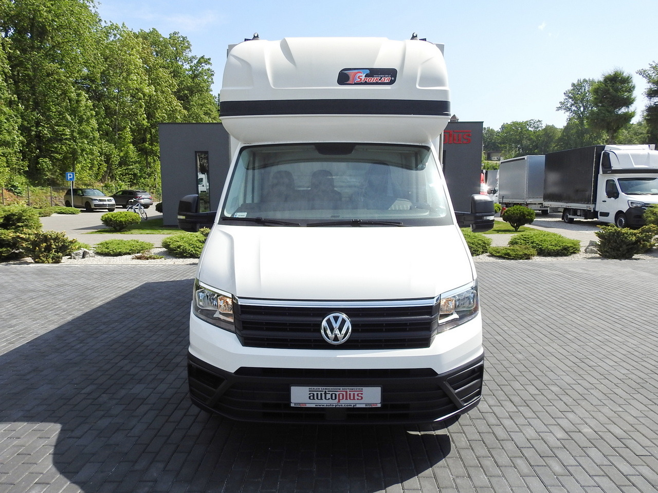VOLKSWAGEN CRAFTER TARPAULIN LIFT 8 PALLETS WEBASTO CRUISE CONTROL  180HP - Dostavno vozilo sa ceradom: slika 5 VOLKSWAGEN CRAFTER TARPAULIN LIFT 8 PALLETS WEBASTO CRUISE CONTROL  180HP - Dostavno vozilo sa ceradom: slika 5