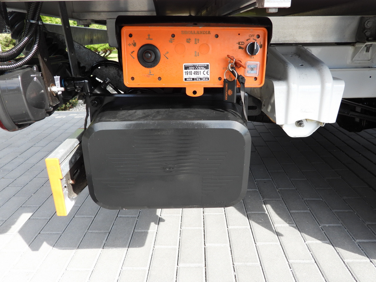 Lizing VOLKSWAGEN CRAFTER TARPAULIN LIFT 8 PALLETS WEBASTO CRUISE CONTROL LED LIGHTS AIR CONDITIONING  180HP VOLKSWAGEN CRAFTER TARPAULIN LIFT 8 PALLETS WEBASTO CRUISE CONTROL LED LIGHTS AIR CONDITIONING  180HP: slika 24