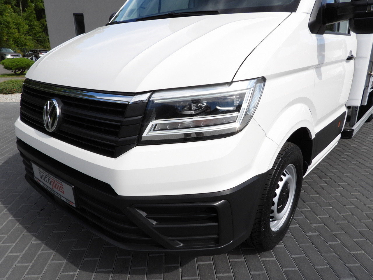 Lizing VOLKSWAGEN CRAFTER TARPAULIN LIFT 8 PALLETS WEBASTO CRUISE CONTROL LED LIGHTS AIR CONDITIONING  180HP VOLKSWAGEN CRAFTER TARPAULIN LIFT 8 PALLETS WEBASTO CRUISE CONTROL LED LIGHTS AIR CONDITIONING  180HP: slika 20