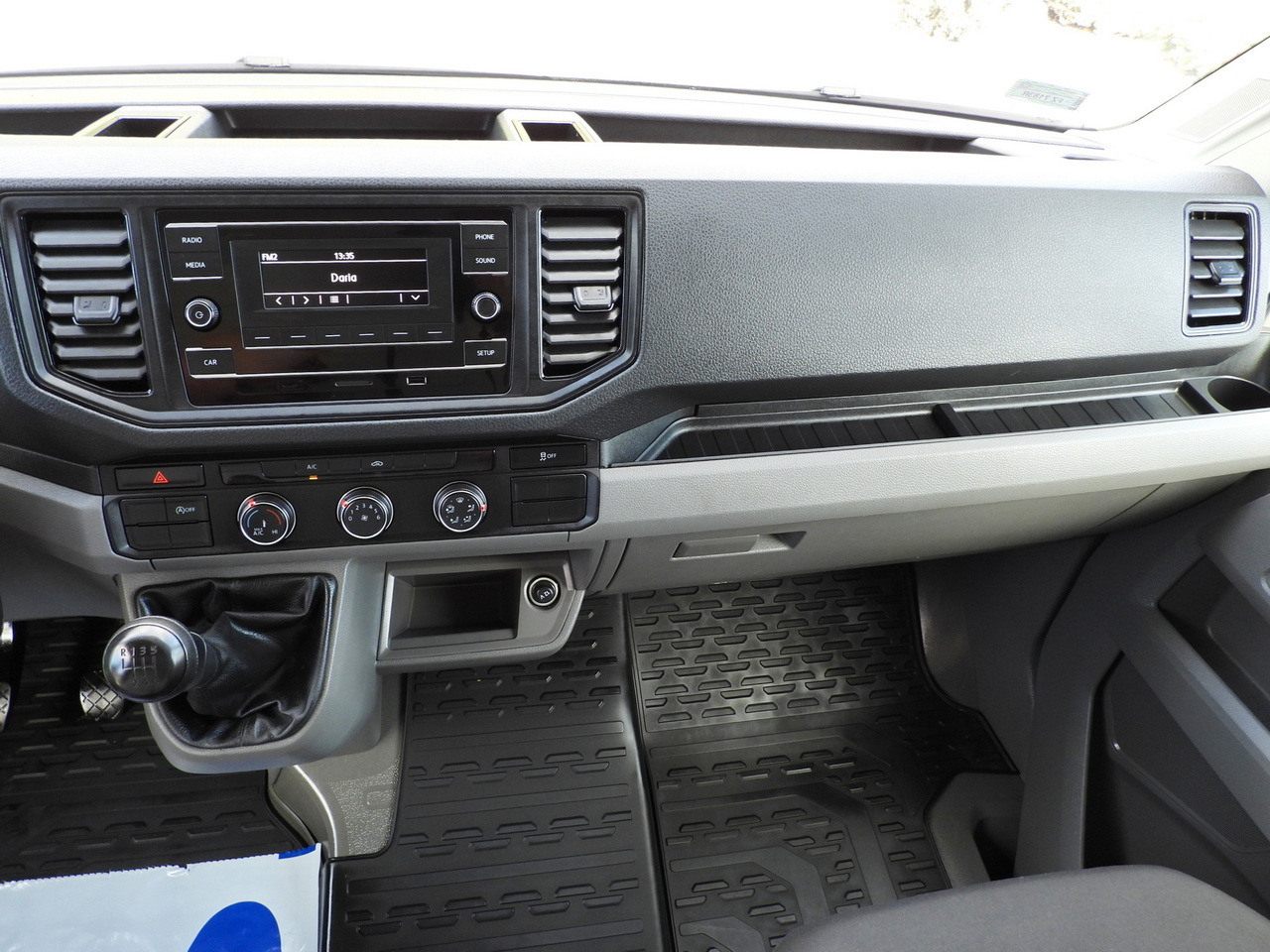 Lizing VOLKSWAGEN CRAFTER TARPAULIN LIFT 8 PALLETS WEBASTO CRUISE CONTROL LED LIGHTS AIR CONDITIONING  180HP VOLKSWAGEN CRAFTER TARPAULIN LIFT 8 PALLETS WEBASTO CRUISE CONTROL LED LIGHTS AIR CONDITIONING  180HP: slika 37