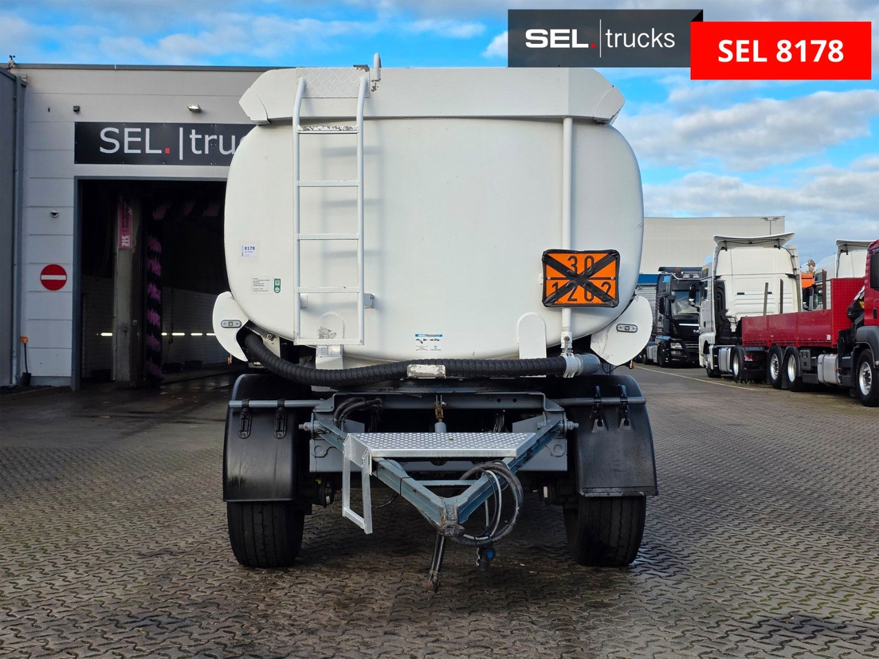 Esterer, Ulrich TA 18.186 /Alu-Felgen /ADR AT / - Prikolica cisterna: slika 2 Esterer, Ulrich TA 18.186 /Alu-Felgen /ADR AT / - Prikolica cisterna: slika 2