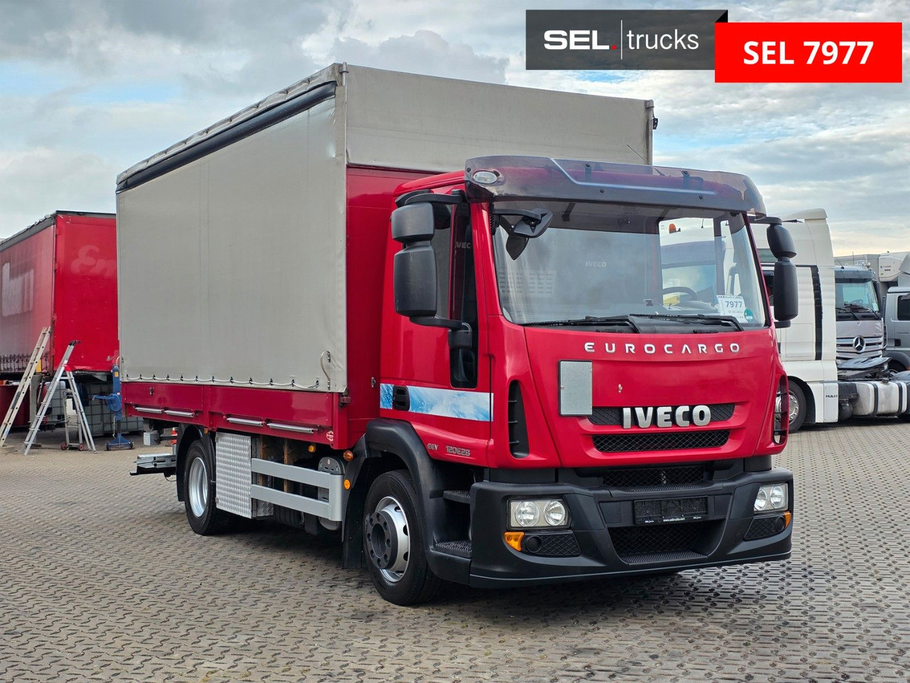 Iveco Eurocargo 120E28 / Ladebordwand / Aluklappen - Kamion sa ceradom: slika 3 Iveco Eurocargo 120E28 / Ladebordwand / Aluklappen - Kamion sa ceradom: slika 3