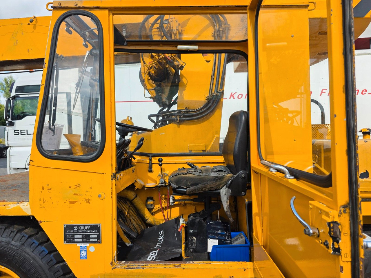 Kamion sa dizalicom Krupp 12 GMTI Mobilkran: slika 9