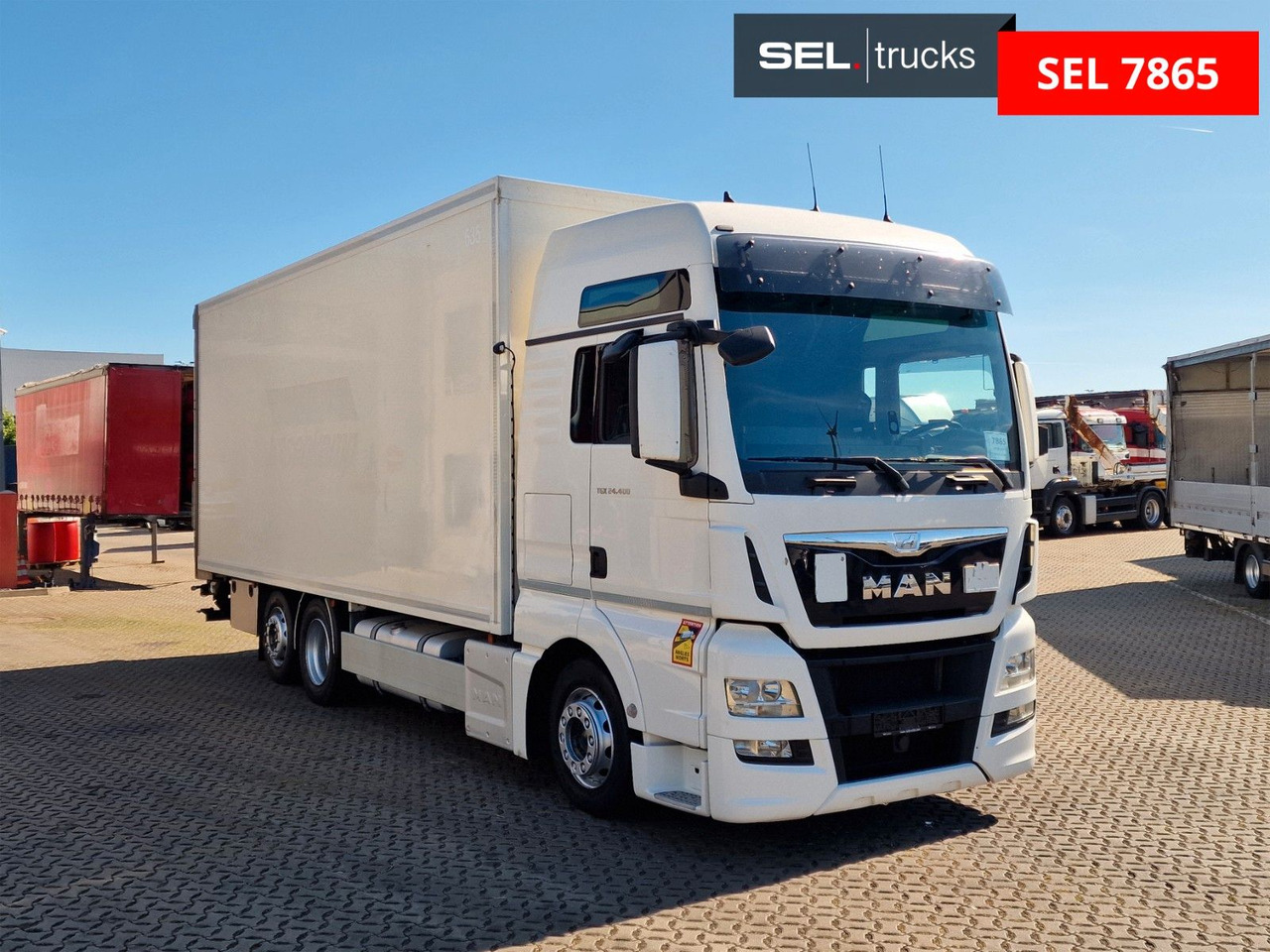 MAN TGX 24.400 6X2-2 LL-U / Intarder / Ldbw / Konvek - Kamion sa zatvorenim sandukom: slika 4 MAN TGX 24.400 6X2-2 LL-U / Intarder / Ldbw / Konvek - Kamion sa zatvorenim sandukom: slika 4