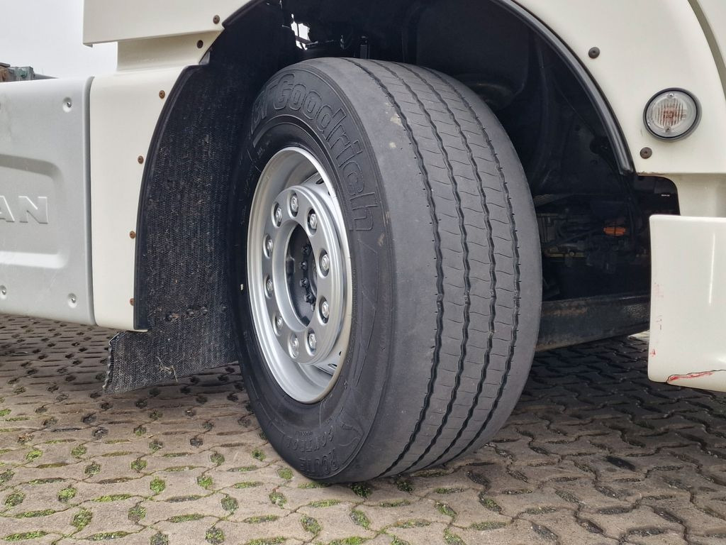 Kamion za prevoz kontejnera/ Kamion sa promenjivim sandukom MAN TGX 26.460 6x2-2 LL / ZF Intarder / Standklima: slika 26