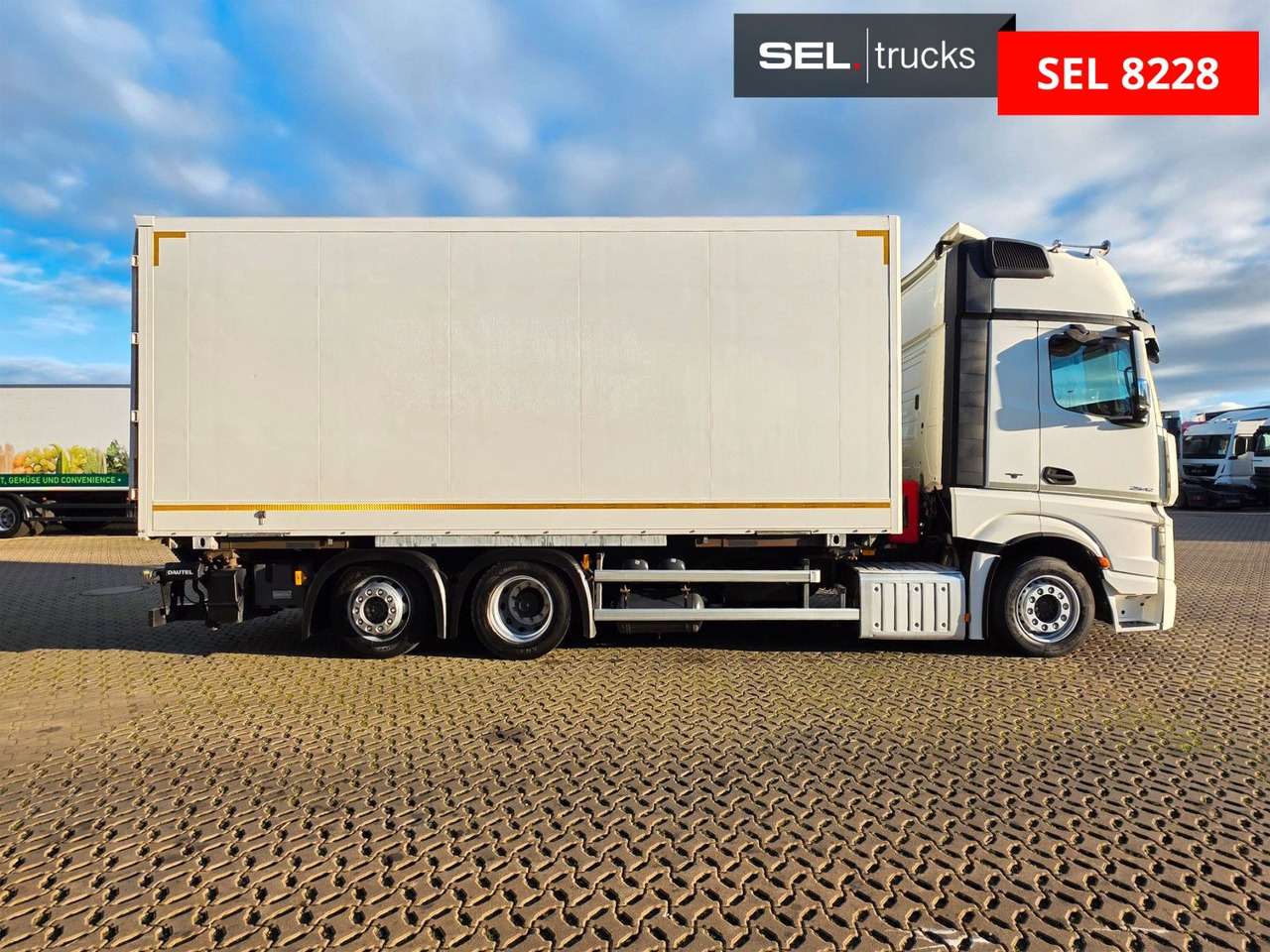 Mercedes-Benz Actros 2542 / Retarder/ Ldbw/Lenkachse/BDF - Kamion za prevoz kontejnera/ Kamion sa promenjivim sandukom: slika 4 Mercedes-Benz Actros 2542 / Retarder/ Ldbw/Lenkachse/BDF - Kamion za prevoz kontejnera/ Kamion sa promenjivim sandukom: slika 4