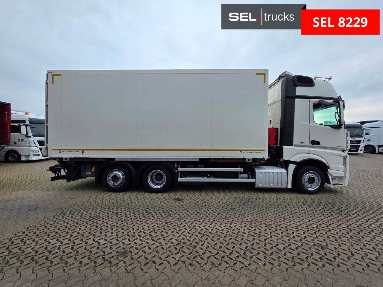 Mercedes-Benz Actros 2542 / Standklima / Ldbw / Lenkachse - Kamion za prevoz kontejnera/ Kamion sa promenjivim sandukom: slika 4 Mercedes-Benz Actros 2542 / Standklima / Ldbw / Lenkachse - Kamion za prevoz kontejnera/ Kamion sa promenjivim sandukom: slika 4