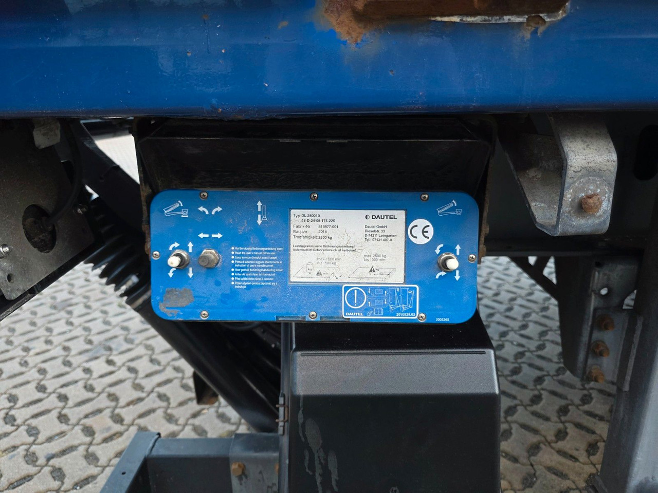 Kamion za prevoz boca Mercedes-Benz Antos 2543 / Ldbw / Lenkachse / Liftachse: slika 44 Kamion za prevoz boca Mercedes-Benz Antos 2543 / Ldbw / Lenkachse / Liftachse: slika 44