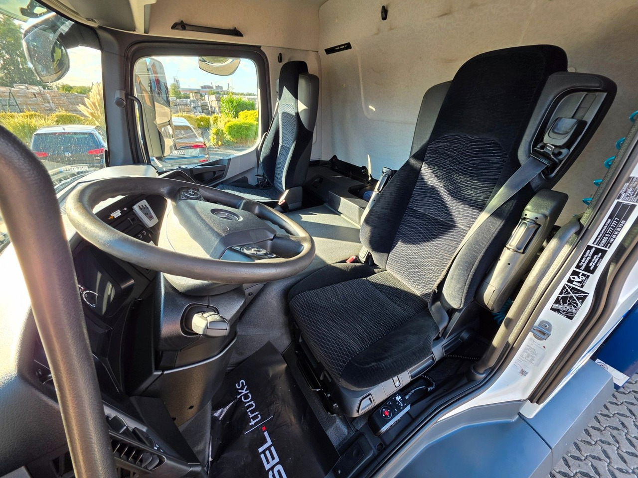 Kamion za prevoz boca Mercedes-Benz Antos 2543 / Ldbw / Lenkachse / Liftachse: slika 23 Kamion za prevoz boca Mercedes-Benz Antos 2543 / Ldbw / Lenkachse / Liftachse: slika 23