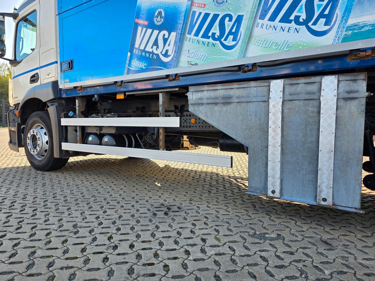 Kamion za prevoz boca Mercedes-Benz Antos 2543 / Ldbw / Lenkachse / Liftachse: slika 14 Kamion za prevoz boca Mercedes-Benz Antos 2543 / Ldbw / Lenkachse / Liftachse: slika 14