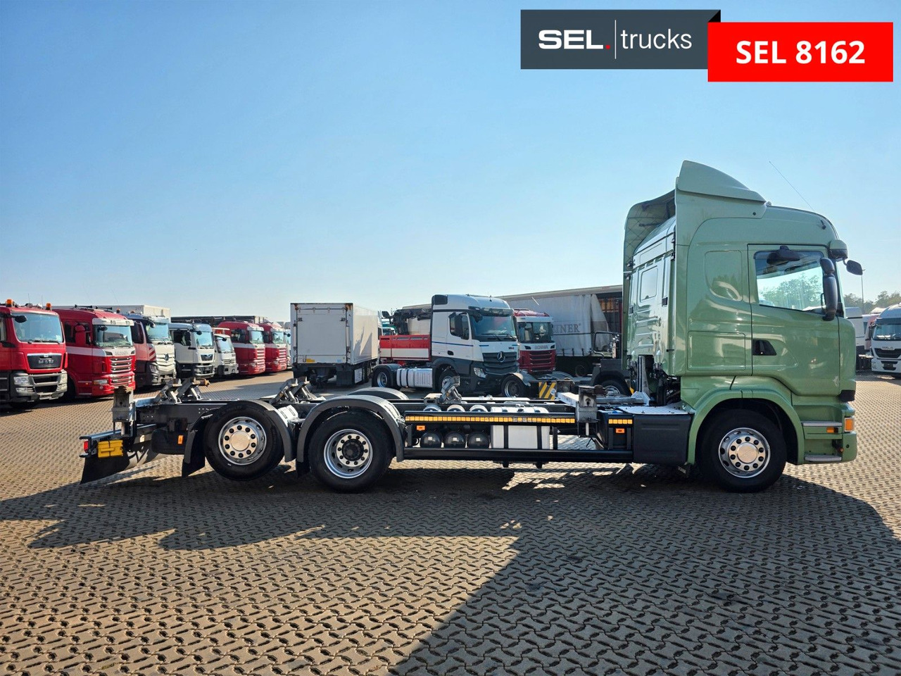 Scania R 450 LB6X2MNB / Retarder / STandklima - Kamion za prevoz kontejnera/ Kamion sa promenjivim sandukom: slika 4 Scania R 450 LB6X2MNB / Retarder / STandklima - Kamion za prevoz kontejnera/ Kamion sa promenjivim sandukom: slika 4